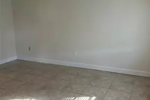 8334 Dr Martin Luther King Jr Street N, Saint Petersburg, FL 33702 - Photo 11