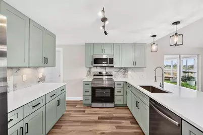 4001 Topsail Trail, New Port Richey, FL 34652 - Photo 9