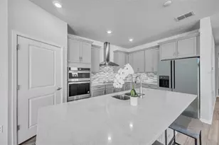 762 Parsons Mooring Ct, Seffner, FL 33584 - Photo 5