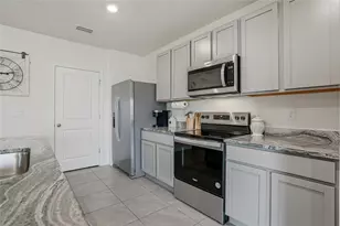 31019 Penny Surf Loop, Wesley Chapel, FL 33545 - Photo 11