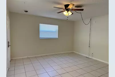 135 NE Madison Circle N, Saint Petersburg, FL 33702 - Photo 27