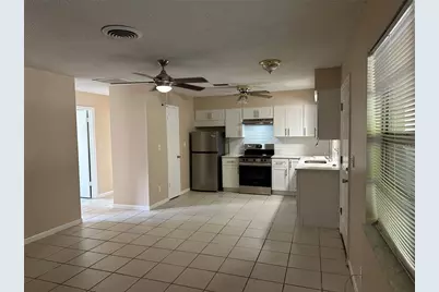 135 NE Madison Circle N, Saint Petersburg, FL 33702 - Photo 13