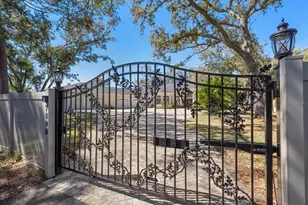 7890 134th St, Seminole, FL 33776 - Photo 3