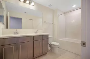 4713 Trout Lily St, Tampa, FL 33610 - Photo 5