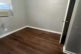 2025 7th St S, Saint Petersburg, FL 33705 - Photo 5