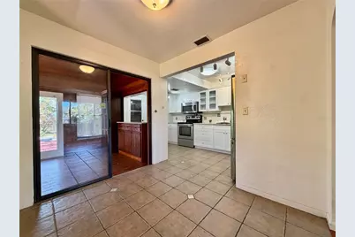 3025 50th Street S, Gulfport, FL 33707 - Photo 7