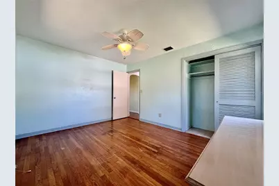 3025 50th Street S, Gulfport, FL 33707 - Photo 15