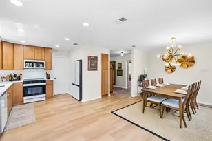 6906 Valrie Ln, Riverview, FL 33569 - Photo 3