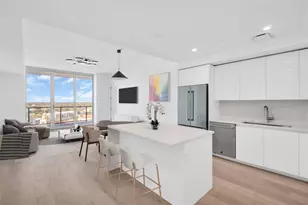 400 Central Ave, Saint Petersburg, FL 33701 - Photo 7