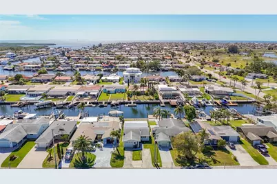 4947 Blue Heron Drive, New Port Richey, FL 34652 - Photo 3