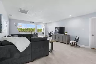 100 18th St NW, Ruskin, FL 33570 - Photo 9