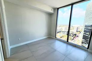 275 1st Ave S, Saint Petersburg, FL 33701 - Photo 25