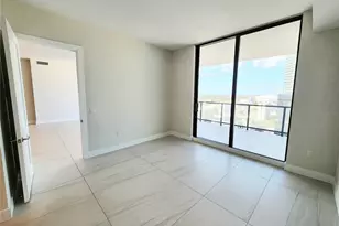 275 1st Ave S, Saint Petersburg, FL 33701 - Photo 17