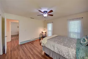 3001 Vivienda Blvd, Bradenton, FL 34207 - Photo 9