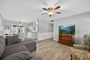 1605 Amberlea Dr N, Dunedin, FL 34698 - Photo 7