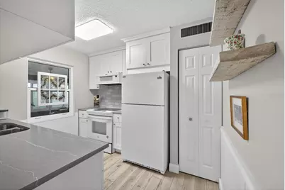 1605 Amberlea Drive N, Dunedin, FL 34698 - Photo 11