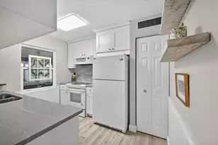 1605 Amberlea Dr N, Dunedin, FL 34698 - Photo 11