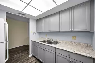 1001 Pearce Dr, Clearwater, FL 33764 - Photo 23