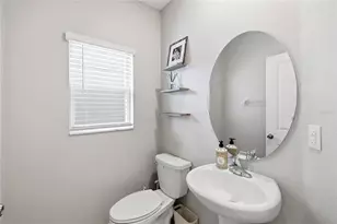 7011 Samuel Ivy Dr, Tampa, FL 33619 - Photo 11