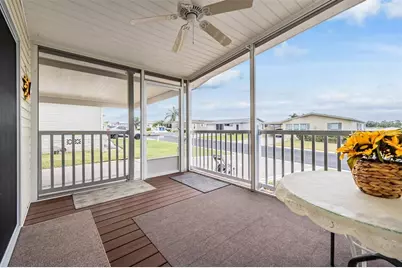 37443 Gill Avenue, Zephyrhills, FL 33541 - Photo 5