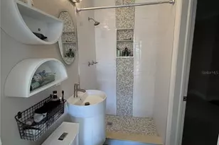 2754 Renatta Dr, Belleair Bluffs, FL 33770 - Photo 9