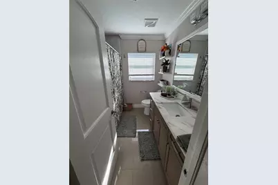 2754 Renatta Drive, Belleair Bluffs, FL 33770 - Photo 11