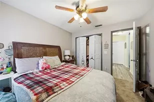 505 Beth Ann St, Valrico, FL 33594 - Photo 11