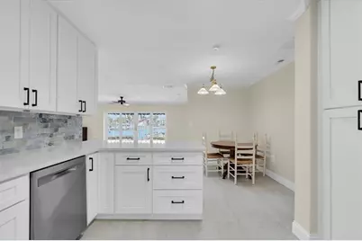 7 Island Drive, Treasure Island, FL 33706 - Photo 19