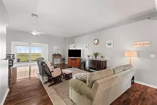 11229 Corey Pavin Ln, San Antonio, FL 33576 - Photo 7