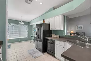 11229 Corey Pavin Ln, San Antonio, FL 33576 - Photo 13