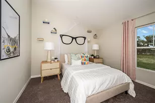 36702 Thornhedge Dr, Zephyrhills, FL 33541 - Photo 15