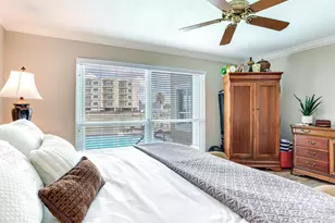 210 Dolphin Point, Clearwater Beach, FL 33767 - Photo 39