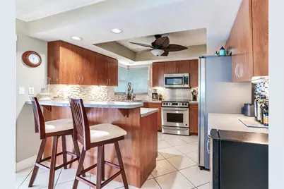 210 Dolphin Point #B, Clearwater Beach, FL 33767 - Photo 25