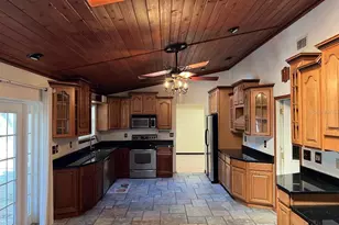 200 Arbor Dr W, Palm Harbor, FL 34683 - Photo 13