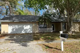 200 Arbor Dr W, Palm Harbor, FL 34683 - Photo 3