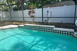 200 Arbor Dr W, Palm Harbor, FL 34683 - Photo 15