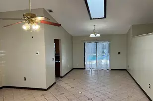 200 Arbor Dr W, Palm Harbor, FL 34683 - Photo 9