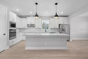 36794 Sundowner Trl, Fruitland Park, FL 34731 - Photo 5