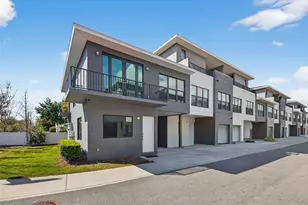 8706 Palm Ranches Pl, Tampa, FL 33614 - Photo 3