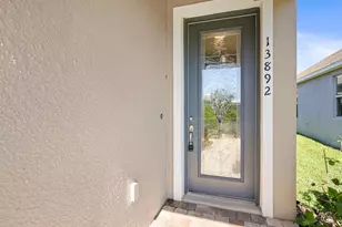 13892 Kingfisher Glen Dr, Lithia, FL 33547 - Photo 3