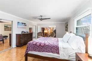 12465 2nd St E, Treasure Island, FL 33706 - Photo 9