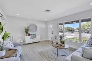 828 50th Ave S, Saint Petersburg, FL 33705 - Photo 5