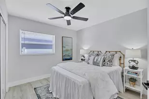 828 50th Ave S, Saint Petersburg, FL 33705 - Photo 19