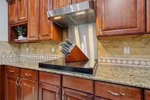 1302 Steeple Hill Ct, Brandon, FL 33511 - Photo 11