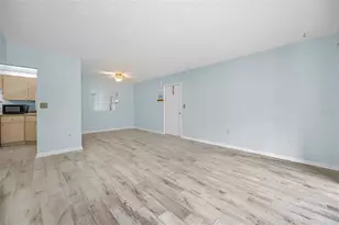 3232 Lake Pine Way E, Tarpon Springs, FL 34688 - Photo 15