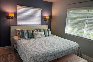 4391 34th Ave N, Saint Petersburg, FL 33713 - Photo 3