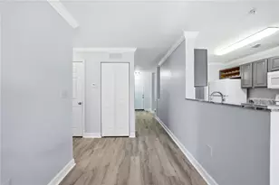 18311 Bridle Club Dr, Tampa, FL 33647 - Photo 27