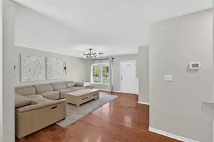 2312 Bandy Dr, Seffner, FL 33584 - Photo 11