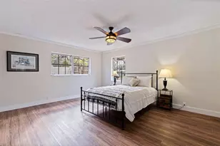 2901 Pelham Rd N, Saint Petersburg, FL 33710 - Photo 25