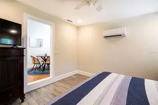 569 Bamboo Dr S, Saint Petersburg, FL 33707 - Photo 13